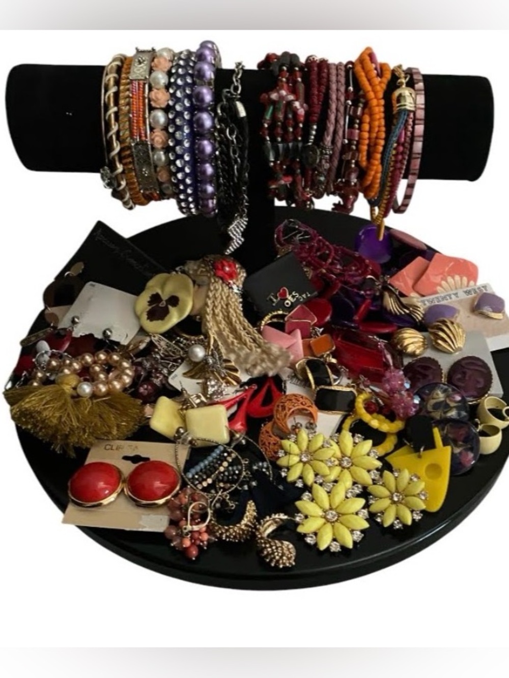 80 piece mixed jewelry lot(RESERVED) - Picture 4 of 4